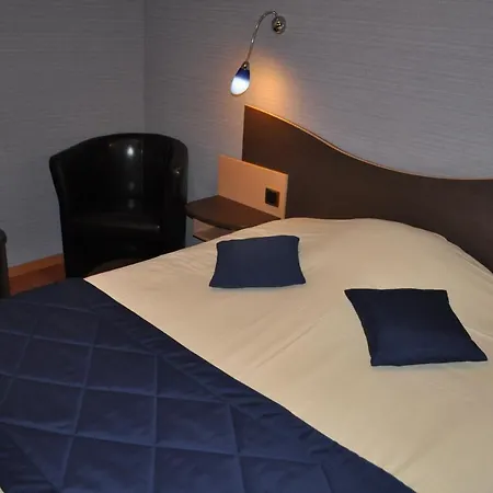 Logis Au Tambour 3* 랭스