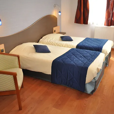 Logis Au Tambour 3* Reims