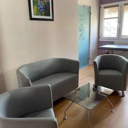 Szálloda Logis Au Tambour Reims