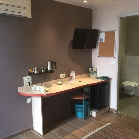 Szálloda Logis Au Tambour