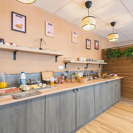 Logis Au Tambour Hotel 3*