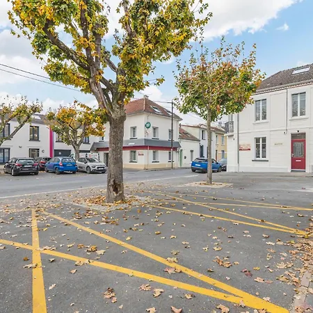 Szálloda Logis Au Tambour