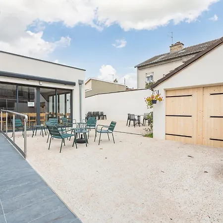 Logis Au Tambour Szálloda 3*