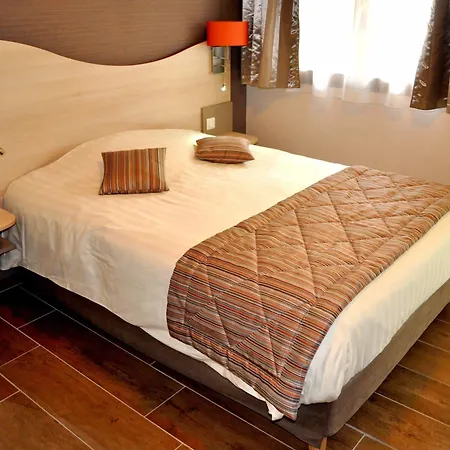 Logis Au Tambour Hotel