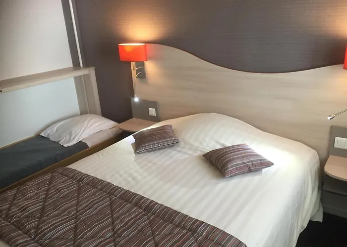 Logis Au Tambour Hotel Reims