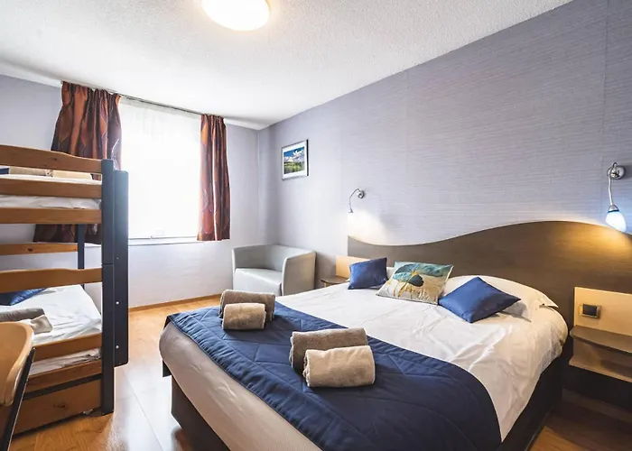 Logis Au Tambour Hotel 3*