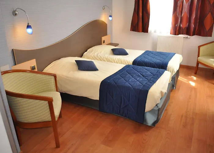 Logis Au Tambour 3* Reims