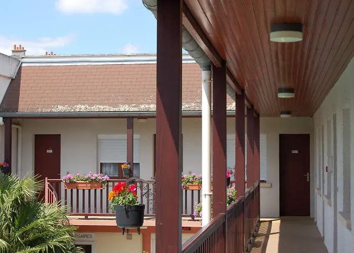 Logis Au Tambour Hotel