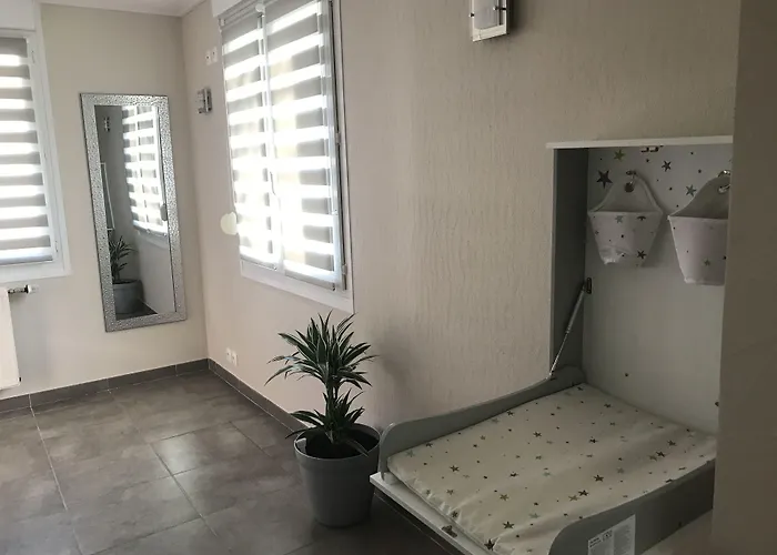 Logis Au Tambour 3* Reims