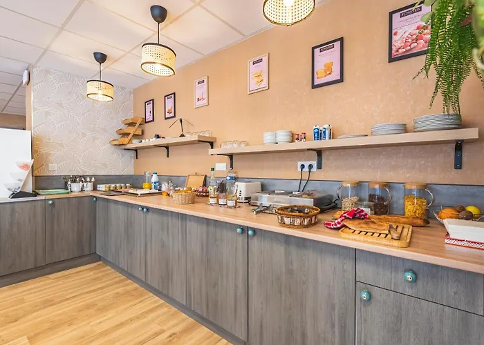 Logis Au Tambour 3* Reims