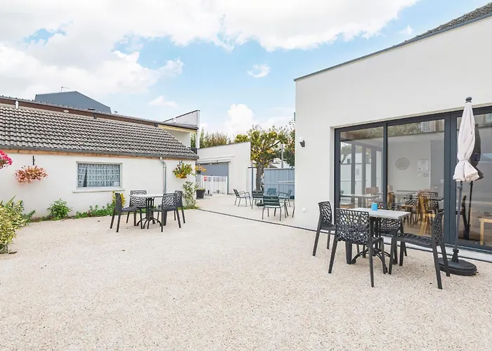 Logis Au Tambour Szálloda 3*