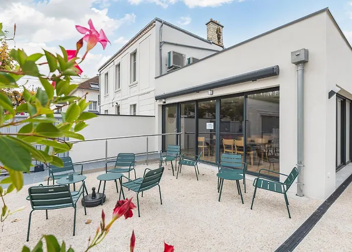 Logis Au Tambour Hotel