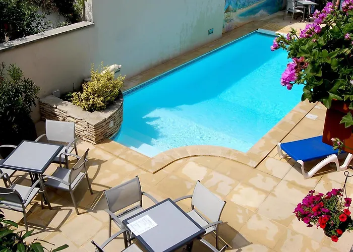 Hotel Logis Au Tambour